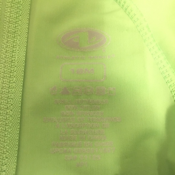 Boys green Rash guard 18M - Picture 3 of 3